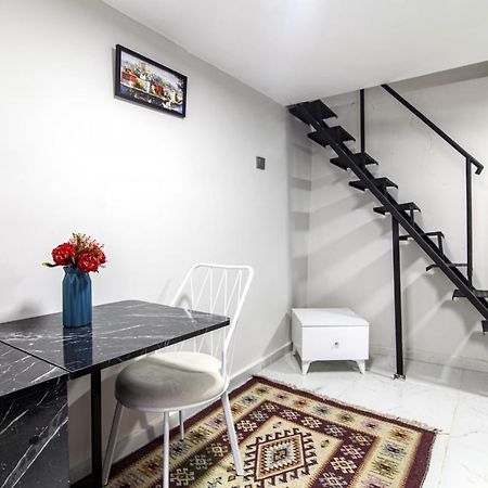Modern Flat In The Heart Of Beyoglu Apartment Истанбул Екстериор снимка