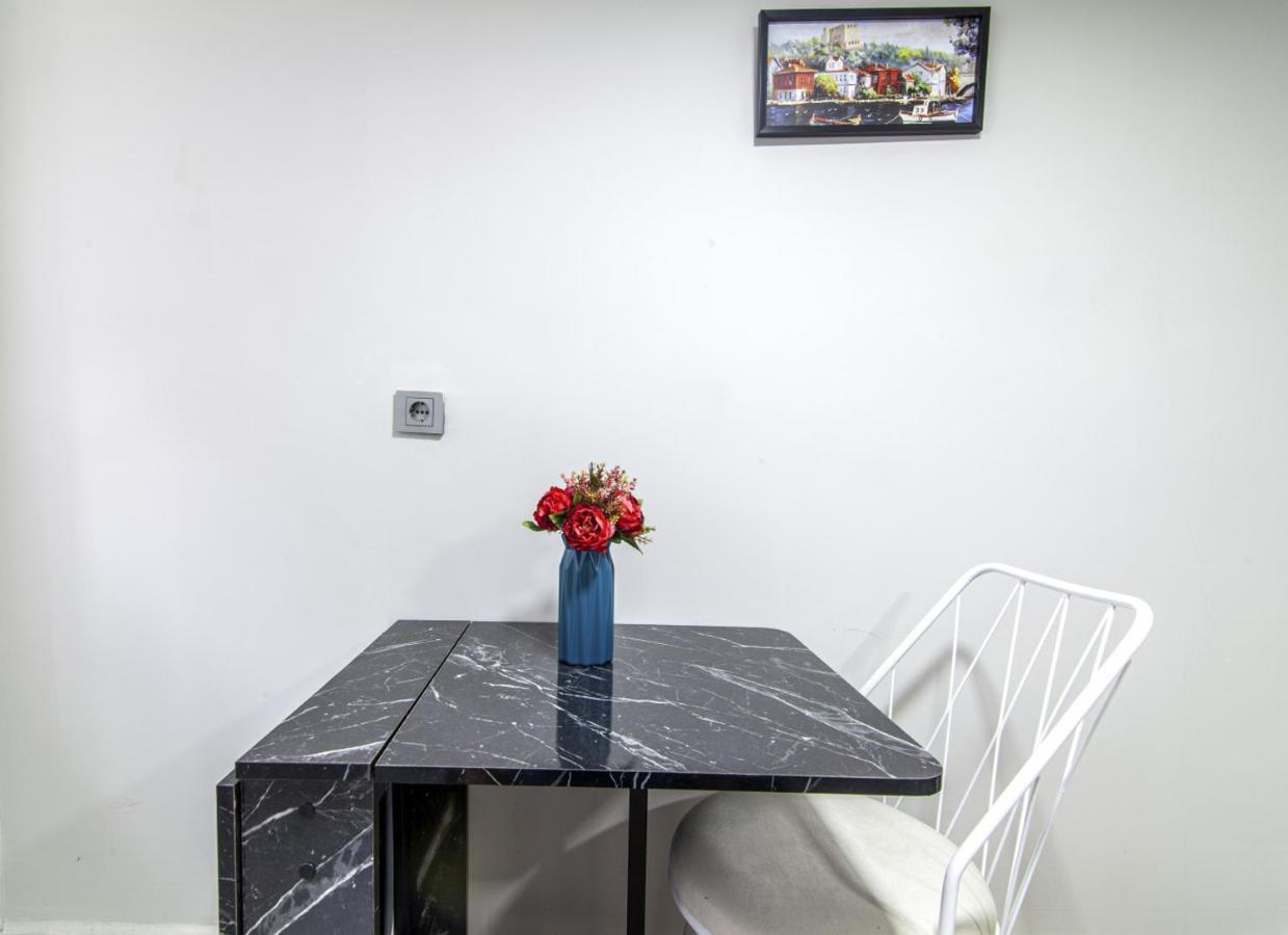 Modern Flat In The Heart Of Beyoglu Apartment Истанбул Екстериор снимка