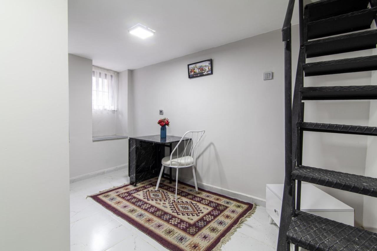 Modern Flat In The Heart Of Beyoglu Apartment Истанбул Екстериор снимка